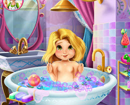 Bebek Rapunzel'in Keyifli Banyosu