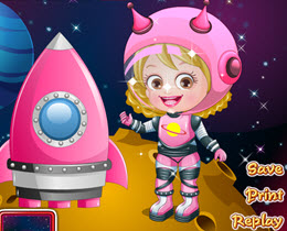 Küçük Astronot Hazel'i Giydir